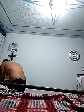 Snapshot of zoi78 chatting on 02/11/25, 05:05 zoi78 online show from 02/11/25, 05:05