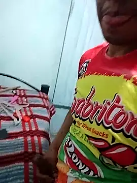 Snapshot of zoi78 chatting on 02/15/25, 12:22 zoi78 online show from 02/15/25, 12:22