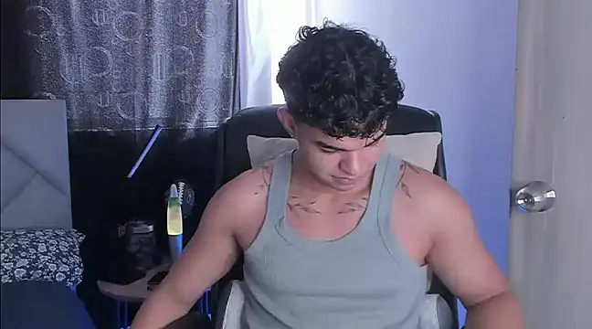 Snapshot of samm_sv chatting on 02/28/25, 07:03 samm sv online show from 02/28/25, 07:03