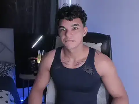 Snapshot of samm_sv chatting on 03/02/25, 10:38 samm sv online show from 03/02/25, 10:38