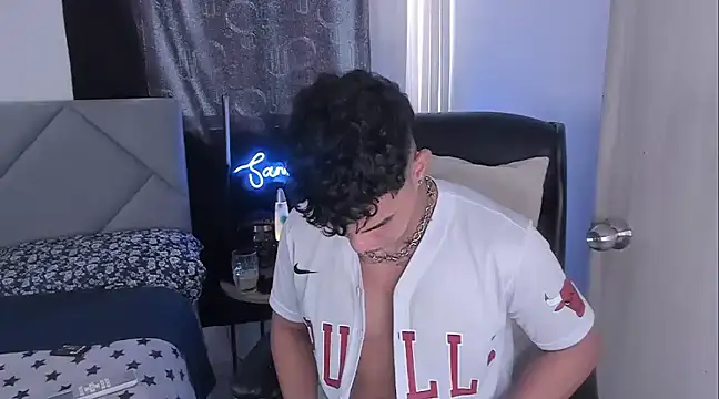 Snapshot of samm_sv chatting on 03/11/25, 08:20 samm sv online show from 03/11/25, 08:20