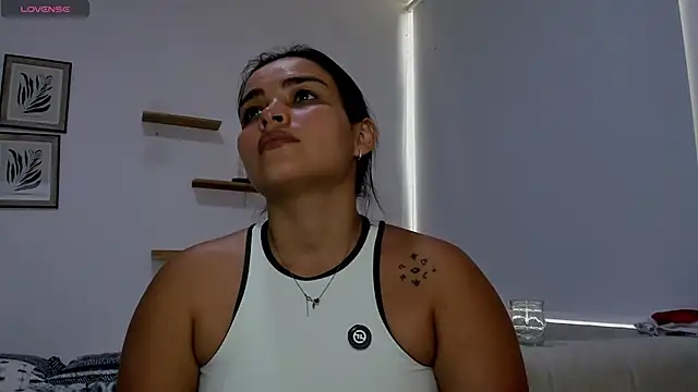 sarita bigbooty  online show from 12/14/25, 09:08