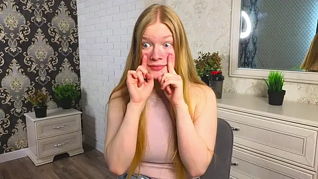 Snapshot of TheaGrayer chatting on 02/17/25, 08:09 TheaGrayer online show from 02/17/25, 08:09