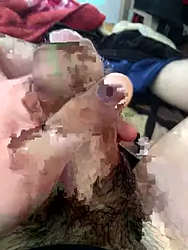 Snapshot of antoni_420 chatting on 03/19/25, 01:10 antoni 420 online show from 03/19/25, 01:10