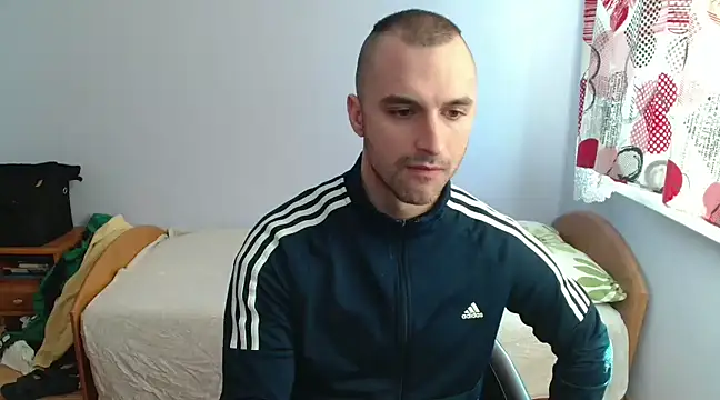 Snapshot of OskarBreno chatting on 02/11/25, 02:24 OskarBreno online show from 02/11/25, 02:24