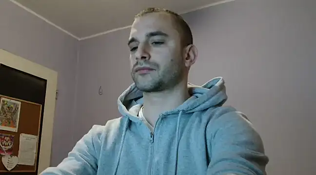 Snapshot of OskarBreno chatting on 02/19/25, 02:55 OskarBreno online show from 02/19/25, 02:55