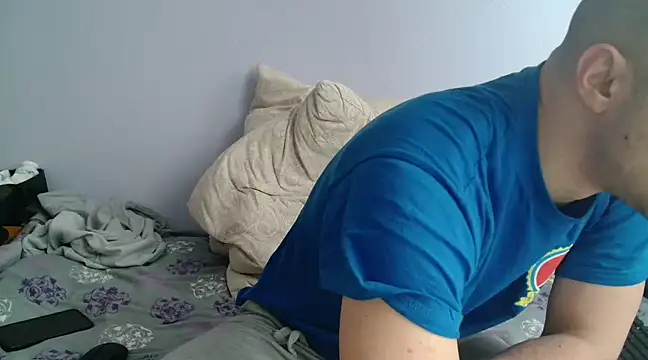 Snapshot of OskarBreno chatting on 02/26/25, 01:52 OskarBreno online show from 02/26/25, 01:52