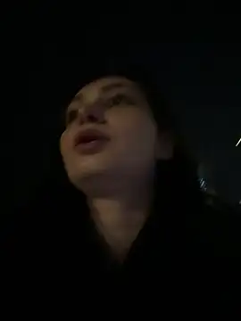 Snapshot of lunalovelee chatting on 04/21/26, 02:12 lunalovelee online show from 04/21/26, 02:12