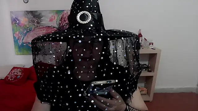 leonela 69 online show from 10/31/25, 09:27