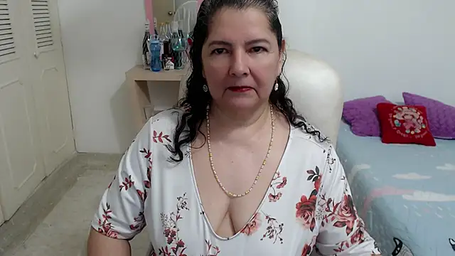 Snapshot of leonela_69 chatting on 03/31/26, 12:56 leonela 69 online show from 03/31/26, 12:56