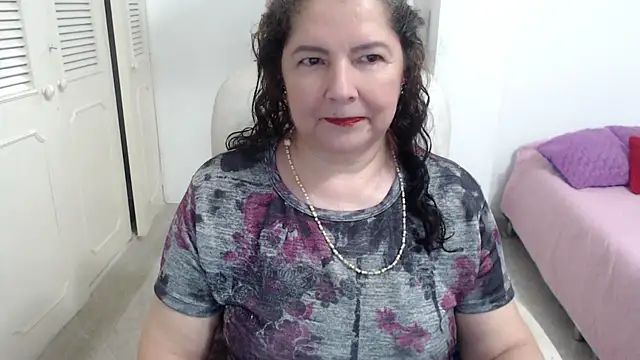 leonela 69 online show from 04/27/26, 11:47