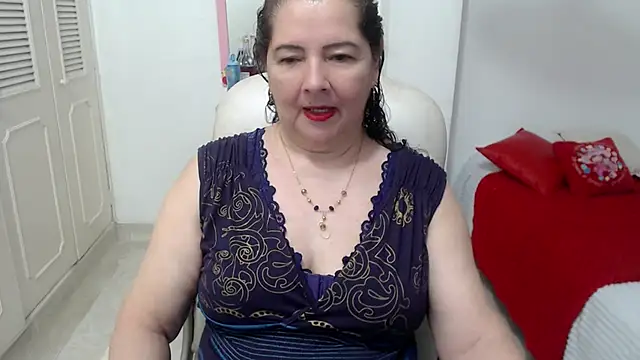 leonela 69 online show from 06/05/26, 10:48