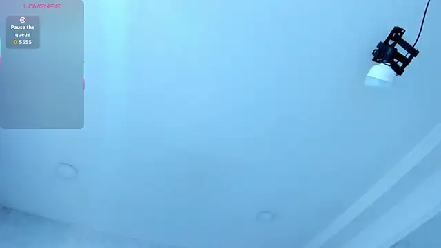 Snapshot of EmiliaRose_ chatting on 04/19/26, 08:44 EmiliaRose online show from 04/19/26, 08:44