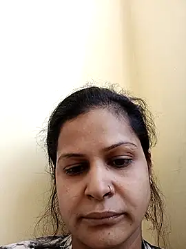 Snapshot of CHOTl-CHUT chatting on 02/14/25, 03:54 CHOTl-CHUT online show from 02/14/25, 03:54