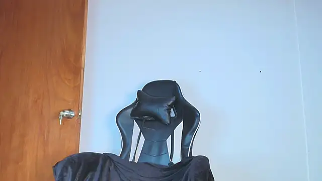 natasha steele online show from 11/03/25, 09:16