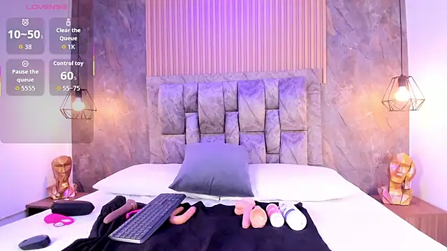 natasha steele online show from 02/11/26, 10:48