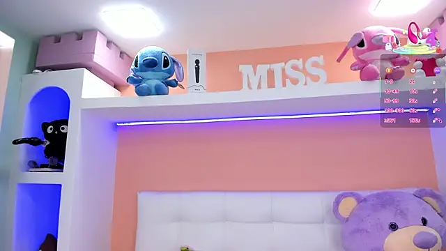miss   megan online show from 03/18/25, 05:52