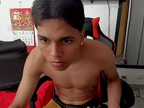 David Gil19 online show from 02/16/25, 04:42