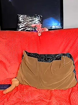 Tiff Doll online show from 03/12/25, 09:45