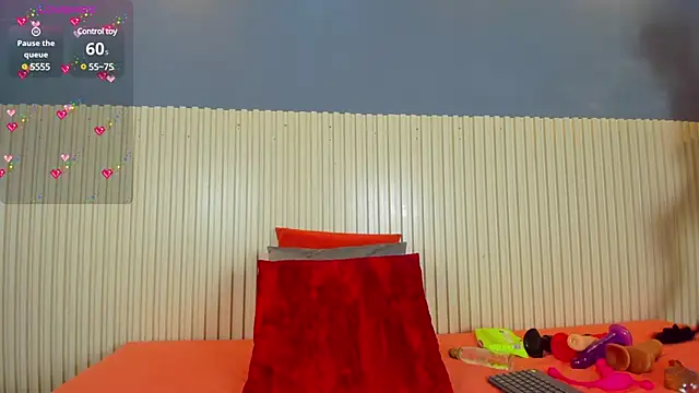 Snapshot of Aida-nicolle chatting on 03/19/25, 10:00 Aida-nicolle online show from 03/19/25, 10:00