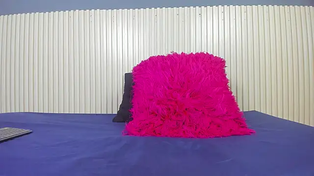 Snapshot of Aida-nicolle chatting on 09/09/25, 11:54 Aida-nicolle online show from 09/09/25, 11:54