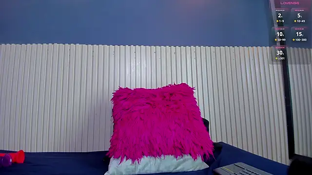 Snapshot of Aida-nicolle chatting on 11/26/25, 10:16 Aida-nicolle online show from 11/26/25, 10:16