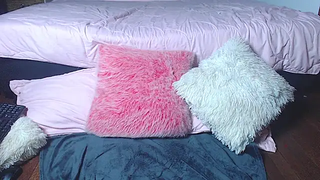 rebeka kenye online show from 03/19/25, 11:25