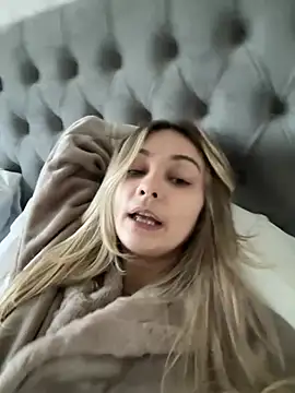 Snapshot of skyemorgan01 chatting on 03/26/26, 11:49 skyemorgan01 online show from 03/26/26, 11:49