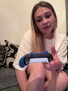 Snapshot of skyemorgan01 chatting on 05/01/26, 11:20 skyemorgan01 online show from 05/01/26, 11:20