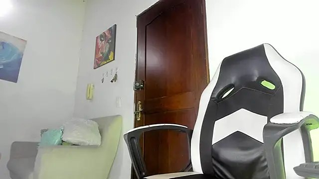 Daniloz  online show from 02/16/25, 05:26