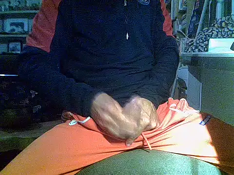 Snapshot of createur34 chatting on 04/19/26, 07:49 createur34 online show from 04/19/26, 07:49