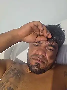 guajiro276565 online show from 05/15/26, 04:36