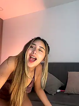 Hornyholly   online show from 10/26/25, 03:07