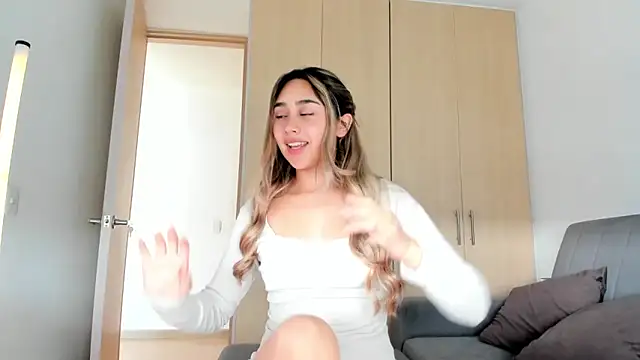 Hornyholly   online show from 01/31/26, 08:29