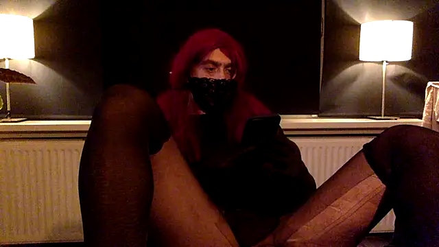 Bleueyez007 online show from 10/31/25, 03:29