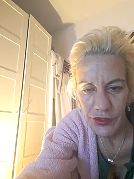 sujaila online show from 02/12/25, 03:29