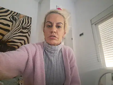 sujaila online show from 02/18/25, 04:05