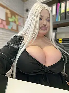 Snapshot of Eliaden chatting on 02/16/26, 08:32 Eliaden online show from 02/16/26, 08:32