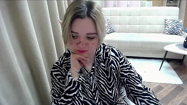 Snapshot of Finna_39 chatting on 02/21/25, 02:39 Finna 39 online show from 02/21/25, 02:39