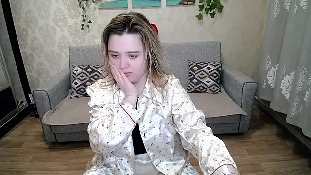 Snapshot of Finna_39 chatting on 03/07/25, 08:22 Finna 39 online show from 03/07/25, 08:22