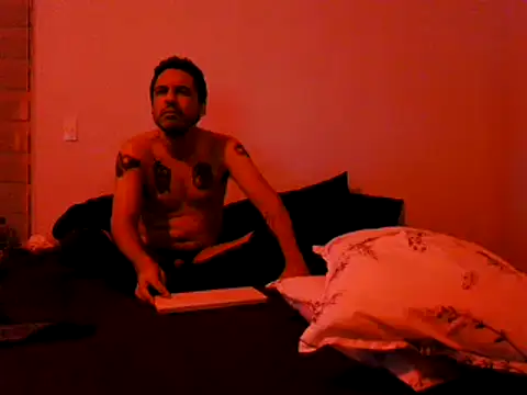 Snapshot of Iscariot19 chatting on 04/24/26, 07:11 Iscariot19 online show from 04/24/26, 07:11