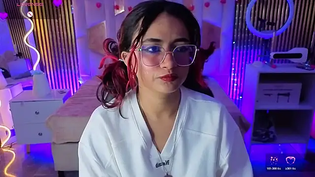 kristen tay online show from 04/01/26, 03:07