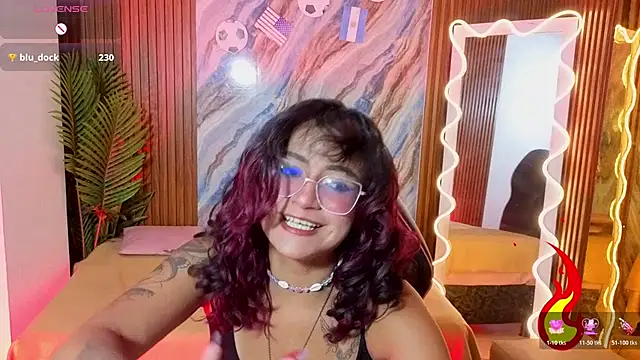 Snapshot of kristen_tay chatting on 06/30/26, 02:45 kristen tay online show from 06/30/26, 02:45