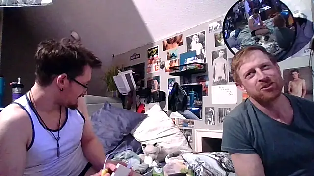 Snapshot of Sk00byJaXxX212 chatting on 12/15/25, 05:12 Sk00byJaXxX212 online show from 12/15/25, 05:12