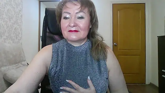 Victoria secrets  online show from 02/28/25, 02:20