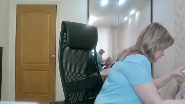 Snapshot of Victoria_secrets_ chatting on 04/11/26, 04:50 Victoria secrets online show from 04/11/26, 04:50