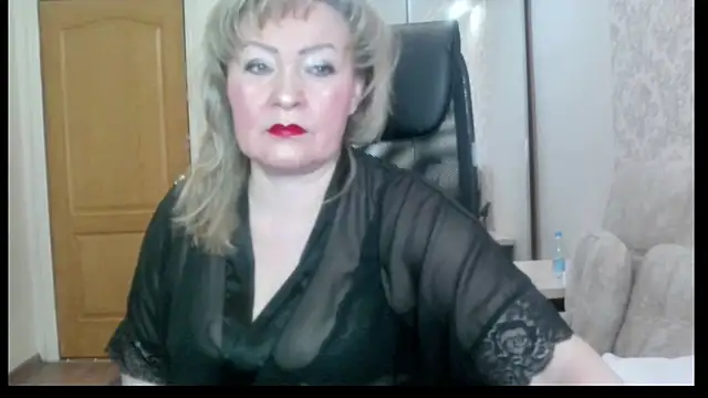 Snapshot of Victoria_secrets_ chatting on 04/15/26, 04:30 Victoria secrets online show from 04/15/26, 04:30