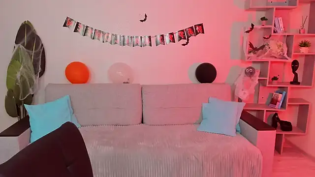 GabriellaMays online show from 10/22/25, 05:08