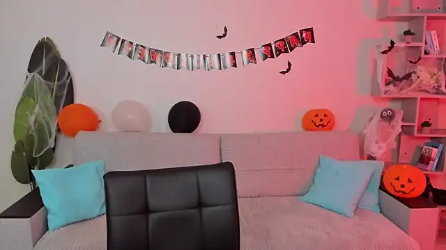 GabriellaMays online show from 11/01/25, 05:09