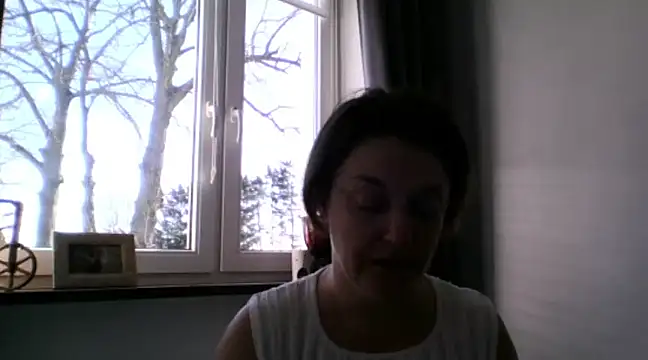 Snapshot of EleanoraMILF chatting on 02/16/25, 09:48 EleanoraMILF online show from 02/16/25, 09:48